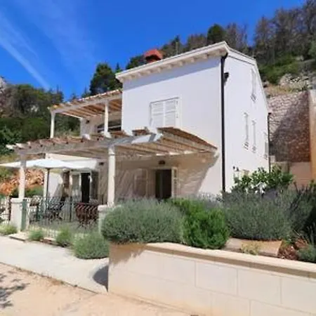 Seafront Silence - One Bedroom With Terrace And Sea View Lägenhet *