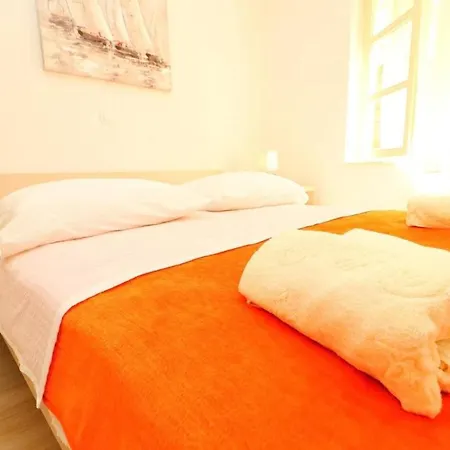 Seafront Silence - One Bedroom With Terrace And Sea View 公寓 *